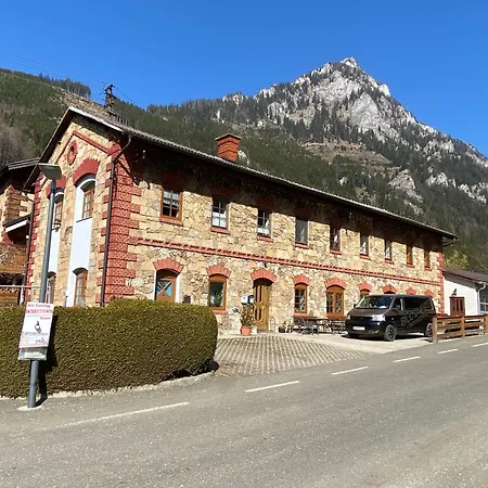 Kamp alanı Sleep-box Radwerk 14 *